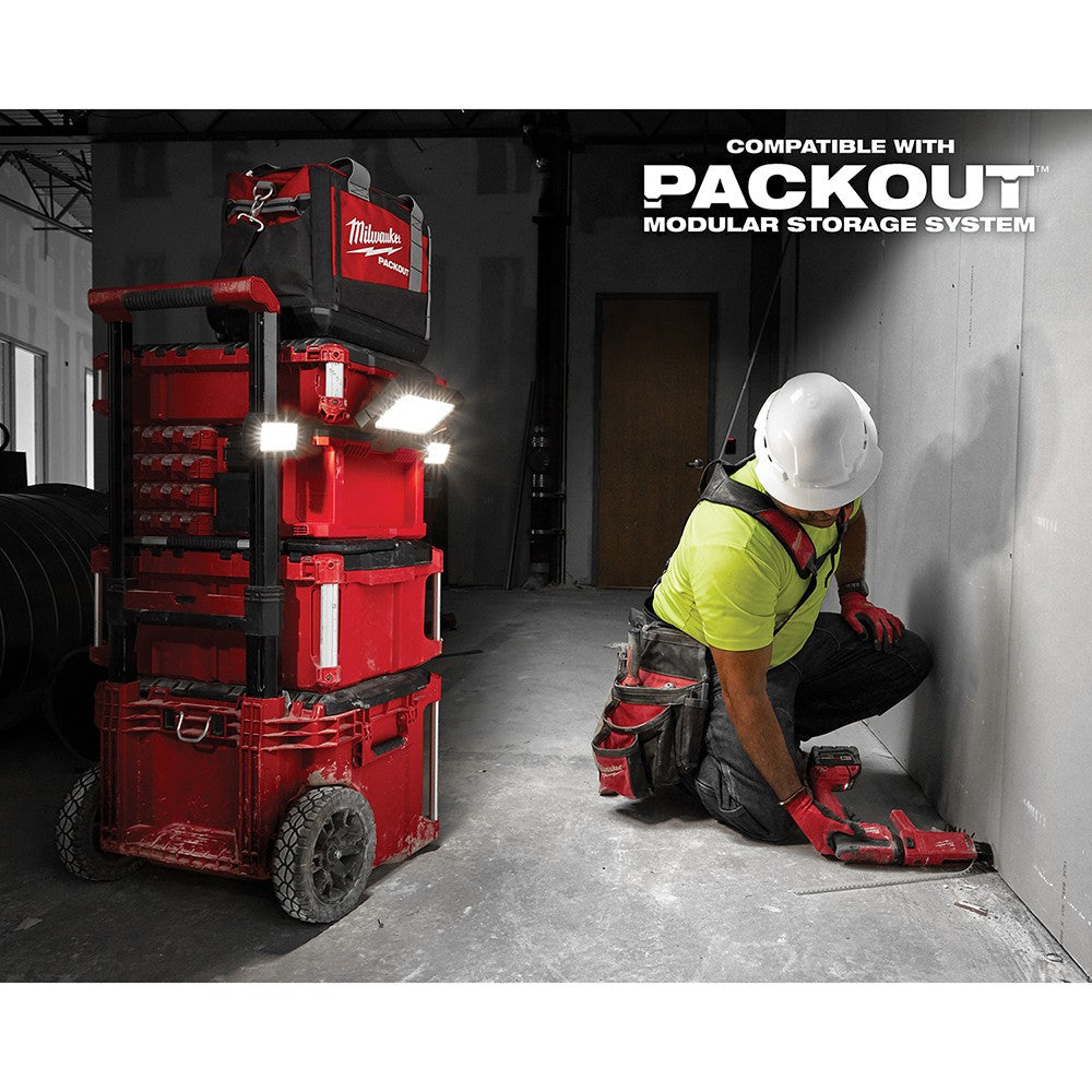 Milwaukee 2357-20 M18™ PACKOUT™ Light/Charger