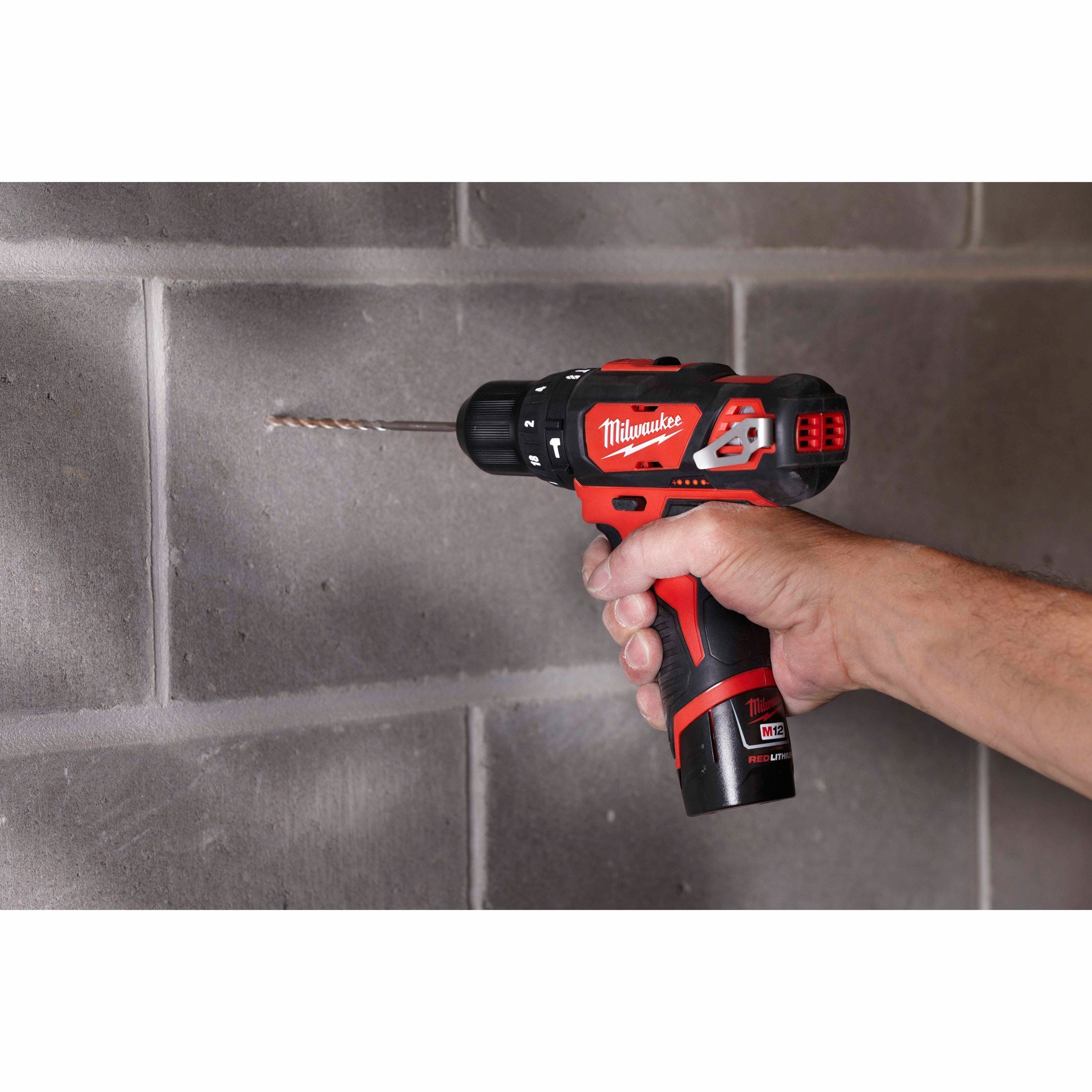 Milwaukee 2408-22 M12 3/8” Hammer Drill/Driver Kit