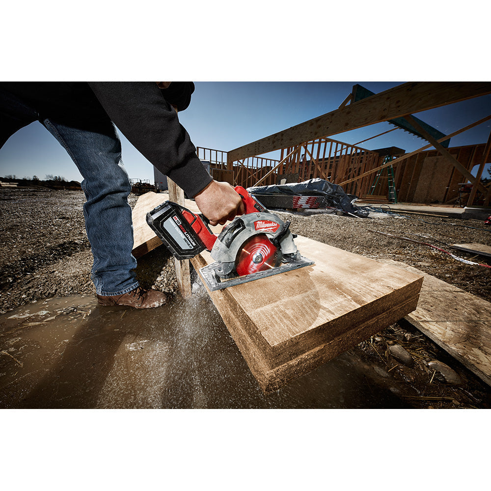 Milwaukee 2732-21HD M18 FUEL 7-1/4 Circular Saw Kit