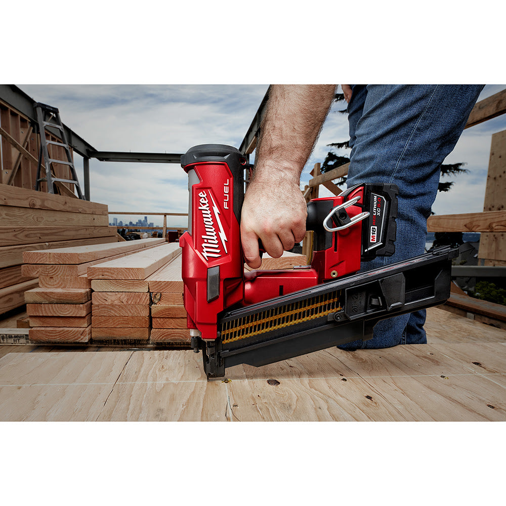 Milwaukee  2744-21 M18 FUEL™ 21 Degree Framing Nailer Kit