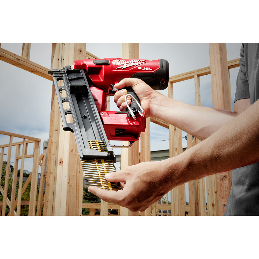 Milwaukee  2744-21 M18 FUEL™ 21 Degree Framing Nailer Kit