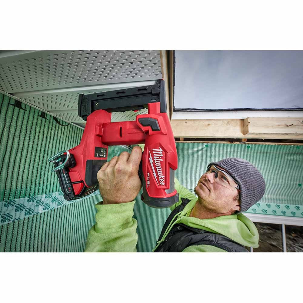 Milwaukee 2749-20 M18 FUEL 18GA 1/4 Narrow Crown Stapler, Tool Only