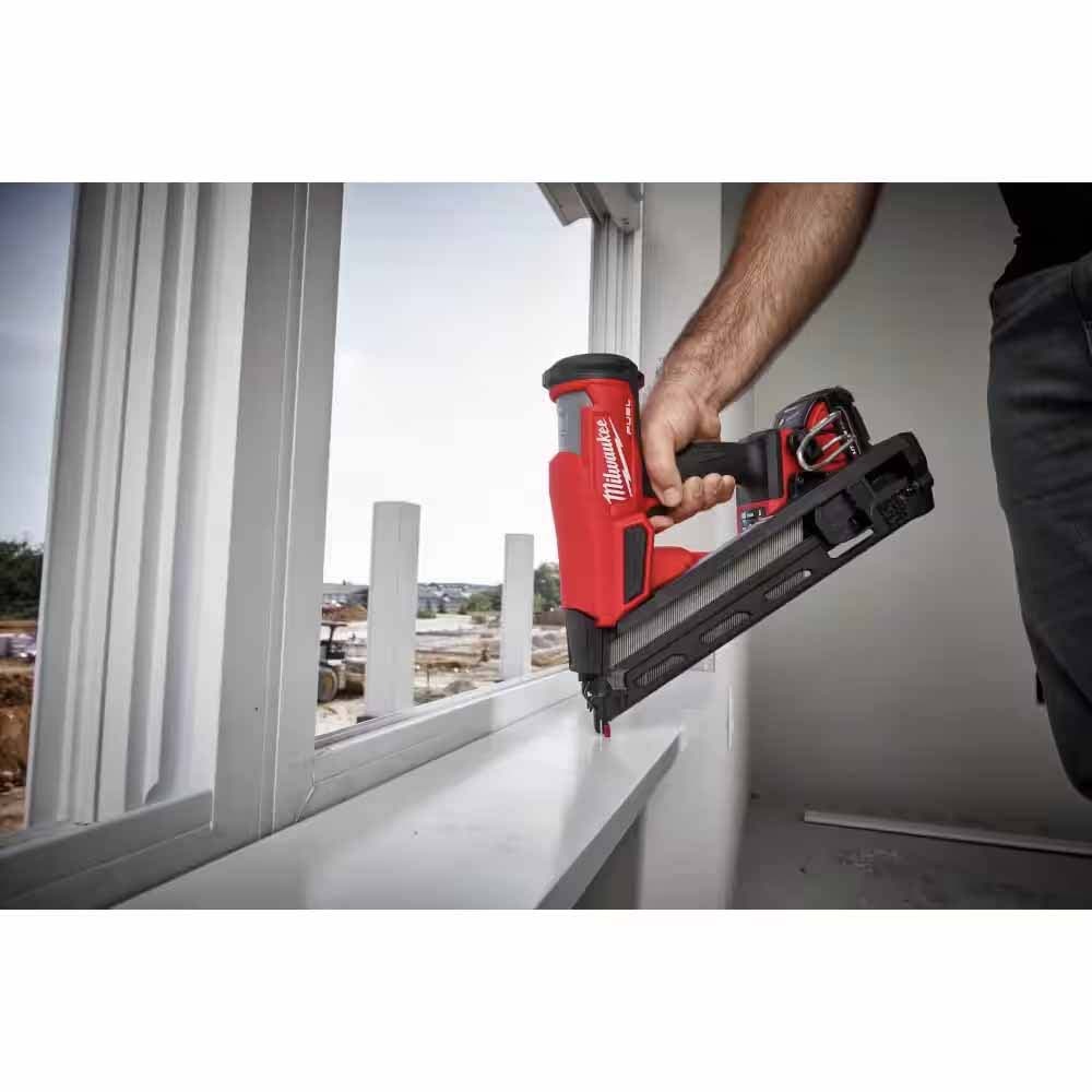 Milwaukee 2839-21HO M18 FUEL Lithium-Ion Brushless Cordless Gen II 15-Gauge Angled Finish Nailer With M18 with 3.0Ah Battery and Charger